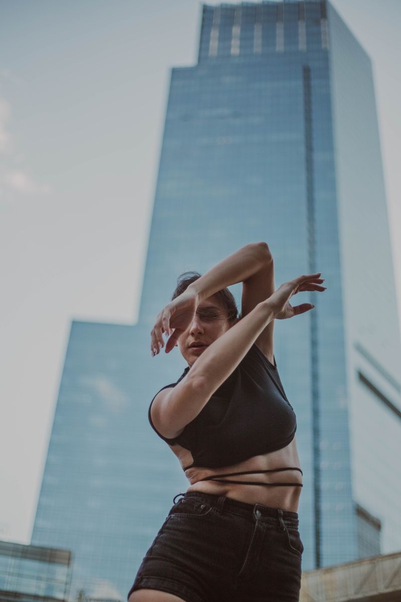 BWW Interview with CAMILA CARDONA, Argentinian artist and cast member of the new all SPANISH PRODUCTION OF ¨ON YOUR FEET¨! at GALA Theater, Washington DC  Image