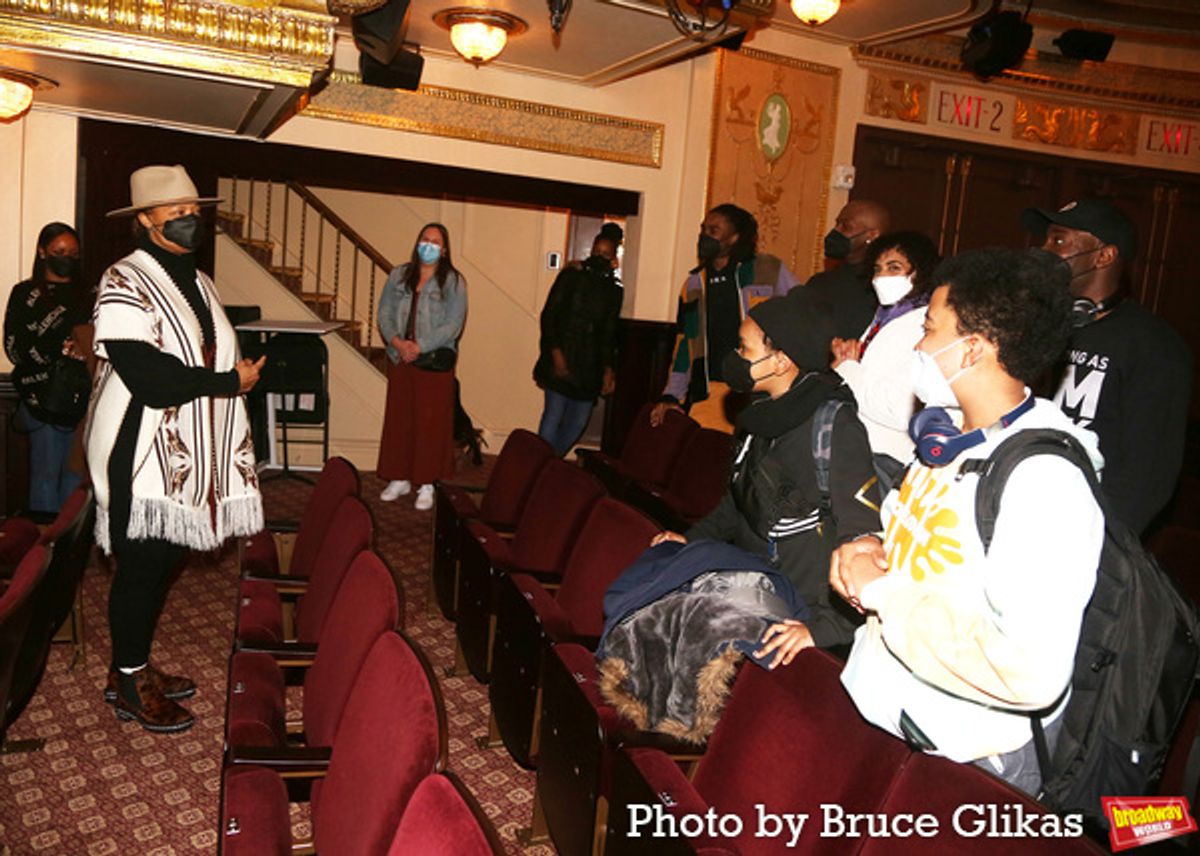 Queen Latifah and The Cast of MJ at 