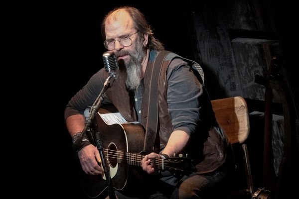 Steve Earle Photo