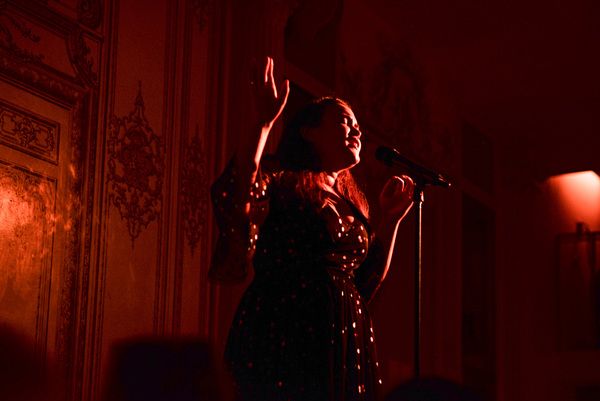 Mikaela Bennett Photo