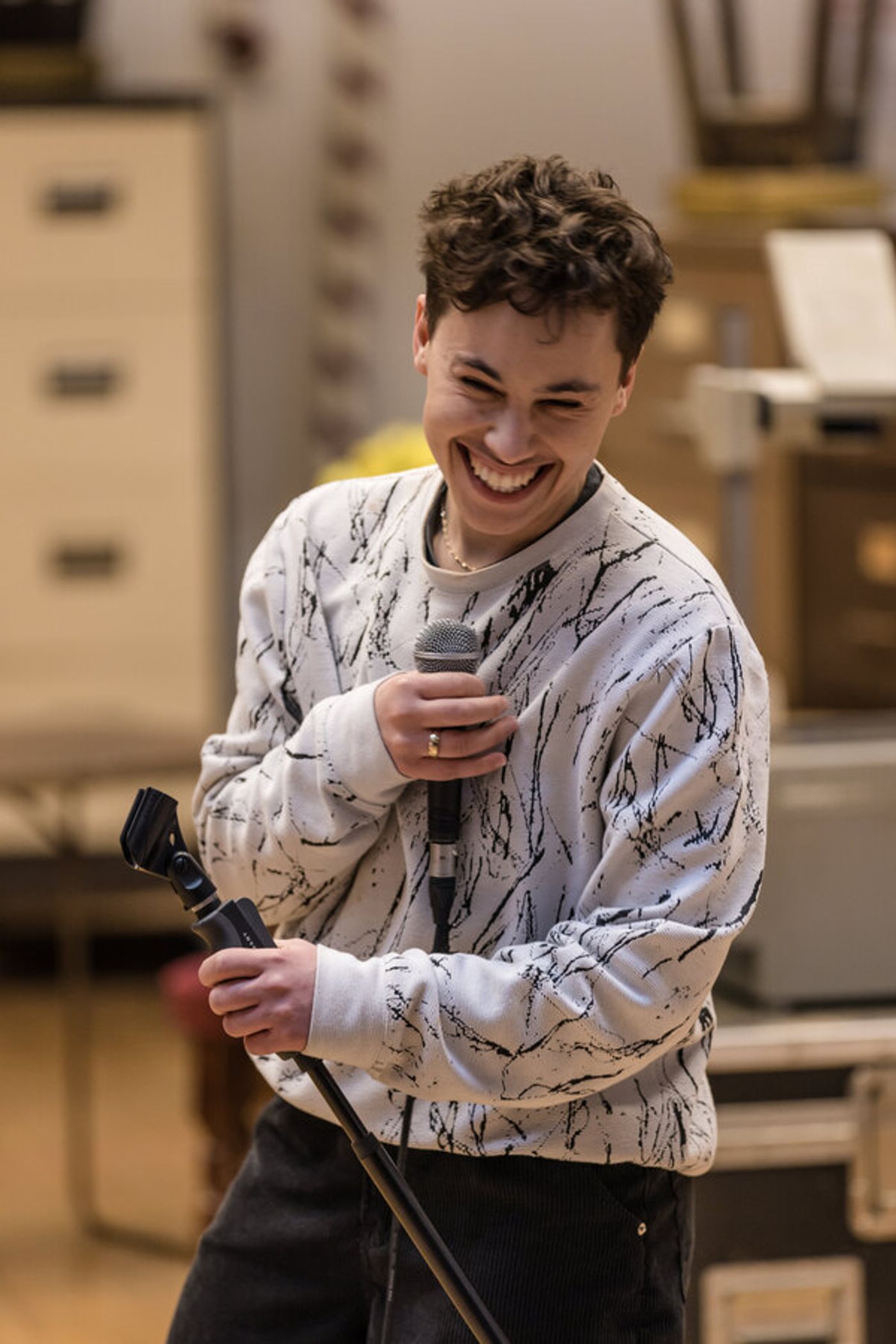 Photos: In Rehearsal for HEDWIG AND THE ANGRY INCH Starring DRAG RACE Star Divina De Campo  Image