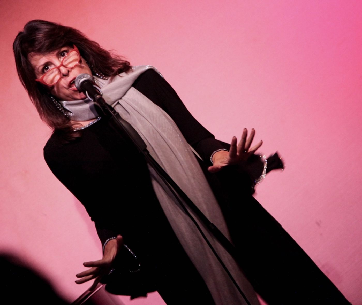 Review: Meri Ziev Brightens Up Don't Tell Mama with NEW WORDS Review: Meri Ziev Brightens Up Don't Tell Mama with NEW WORDS Image