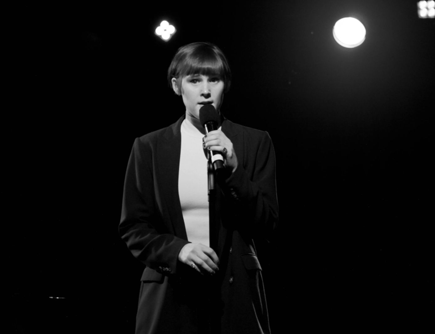 Review: Sally Shaw Is Unbelievable in BOTH SIDES NOW at The Green Room 42 Review: Sally Shaw Is Unbelievable in BOTH SIDES NOW at The Green Room 42 Image