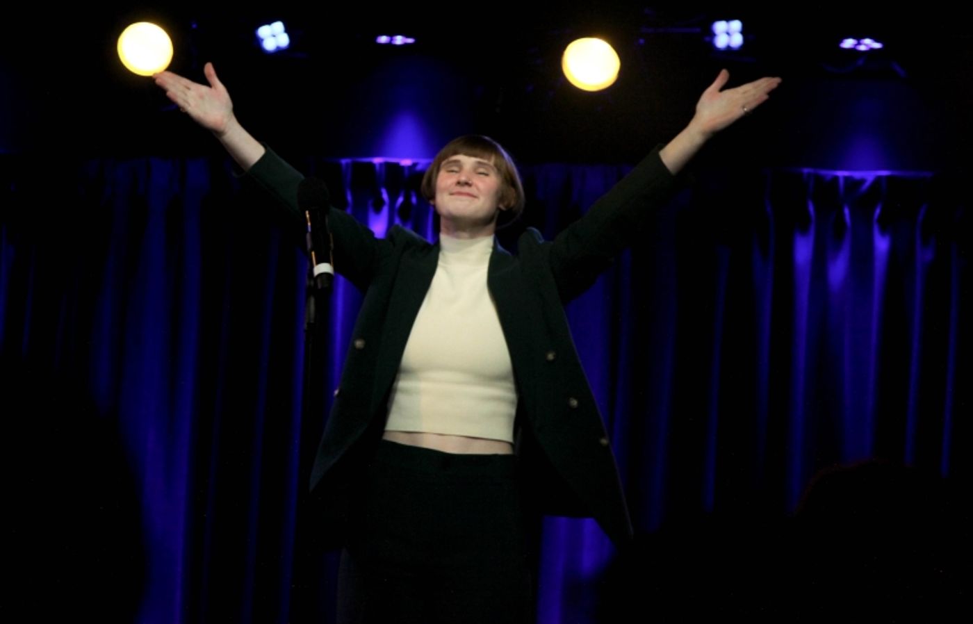 Review: Sally Shaw Is Unbelievable in BOTH SIDES NOW at The Green Room 42 Review: Sally Shaw Is Unbelievable in BOTH SIDES NOW at The Green Room 42 Image