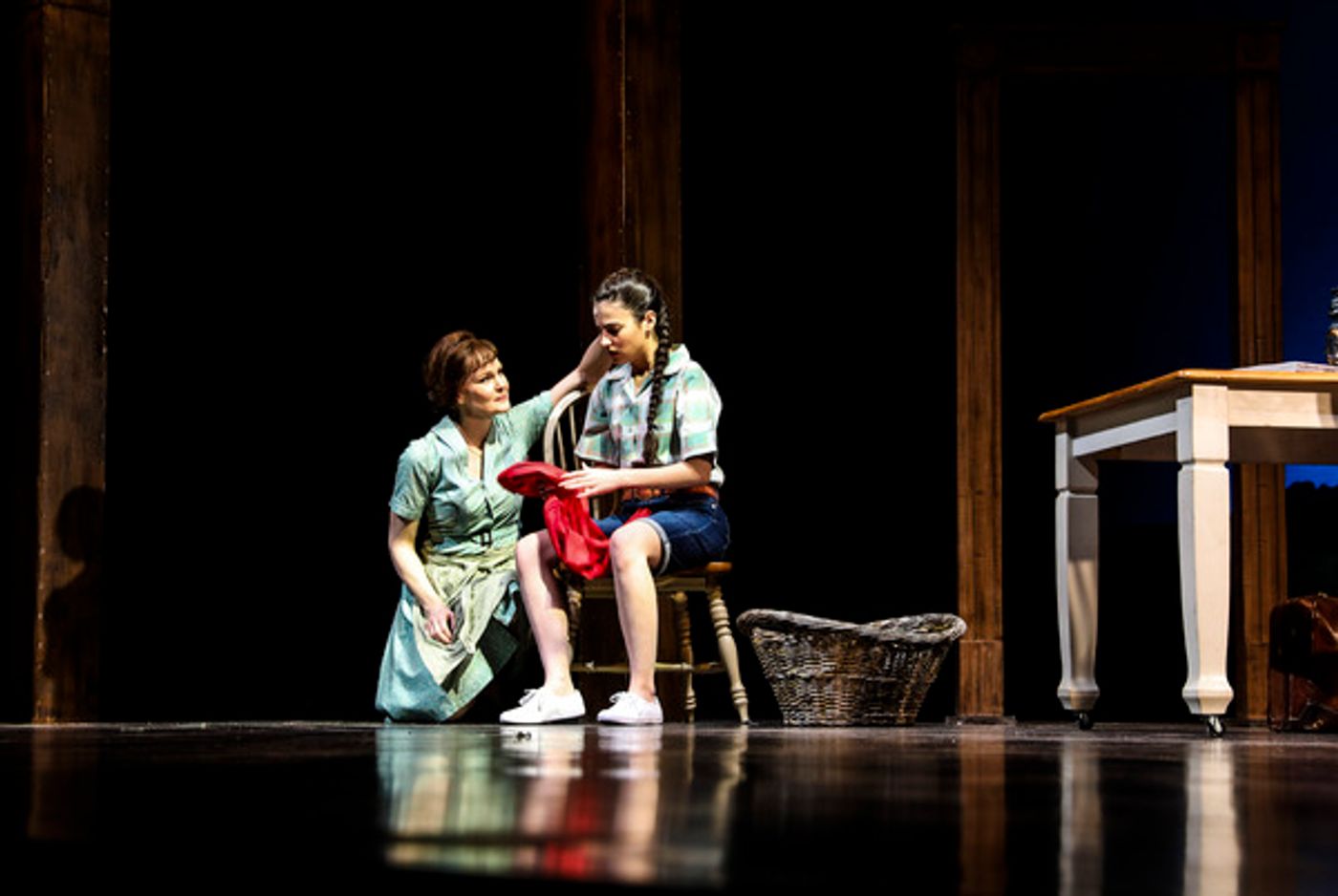 Photos: Kate Baldwin & Aaron Lazar Star in THE BRIDGES OF MADISON COUNTY Photos: Kate Baldwin & Aaron Lazar Star in THE BRIDGES OF MADISON COUNTY Image