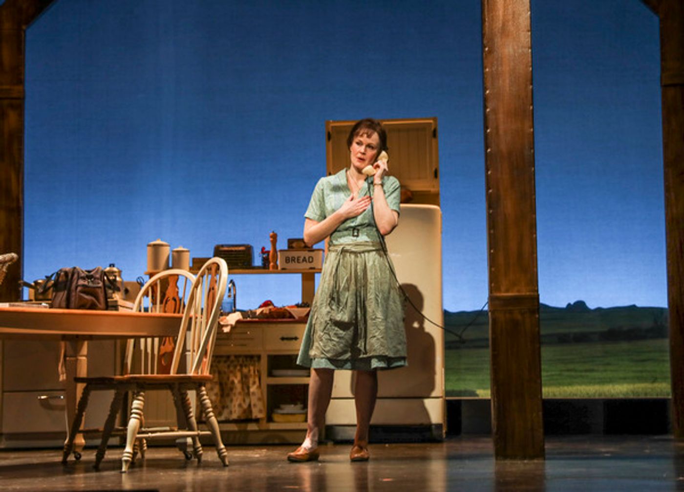 Photos: Kate Baldwin & Aaron Lazar Star in THE BRIDGES OF MADISON COUNTY Photos: Kate Baldwin & Aaron Lazar Star in THE BRIDGES OF MADISON COUNTY Image