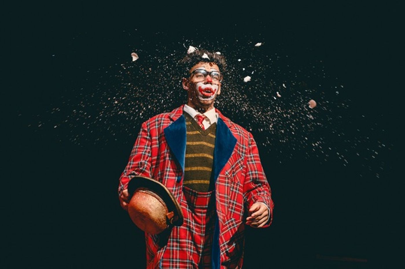 Photos: First Look at the World Premiere of MARVELLOUS at the New Vic Theatre  Image