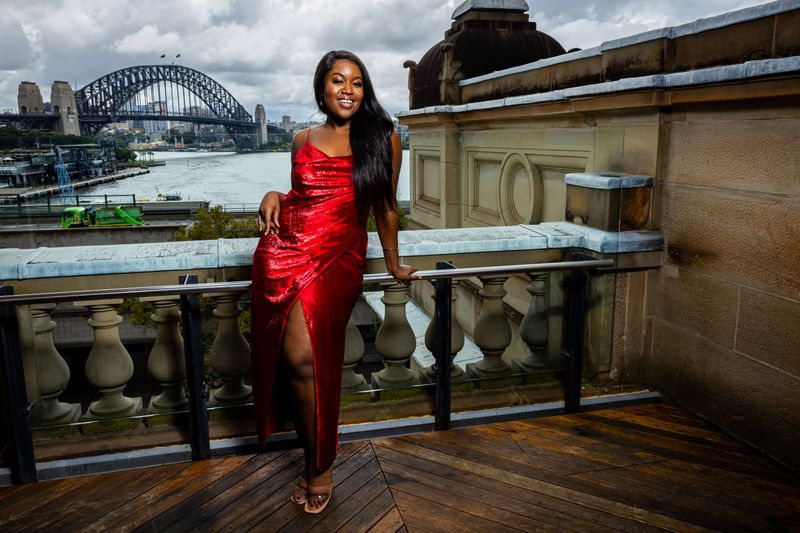 Photos: Meet the Cast of MOULIN ROUGE! THE MUSICAL In Sydney! — photo 1 of 20