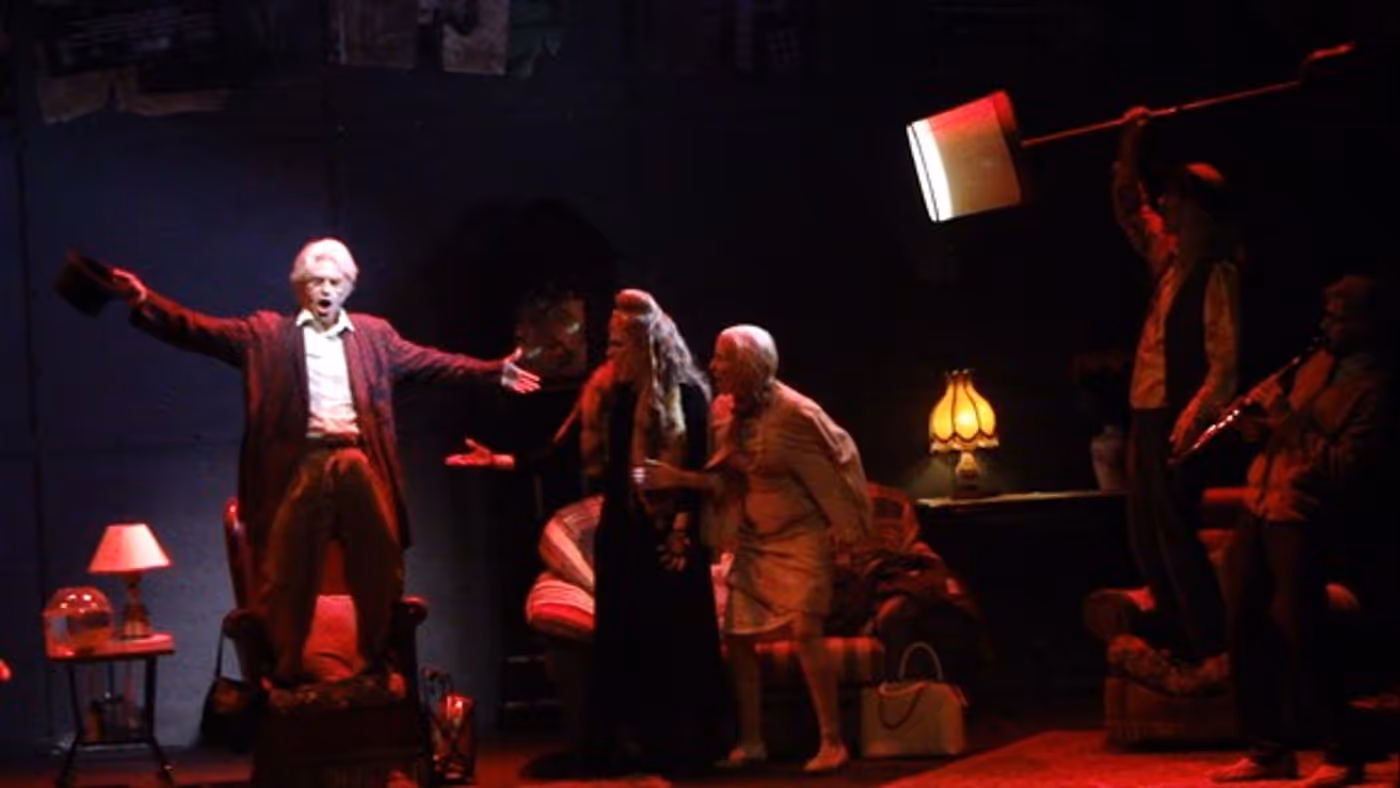 FOREVER YOUNG se estrena en Barcelona FOREVER YOUNG se estrena en Barcelona Image