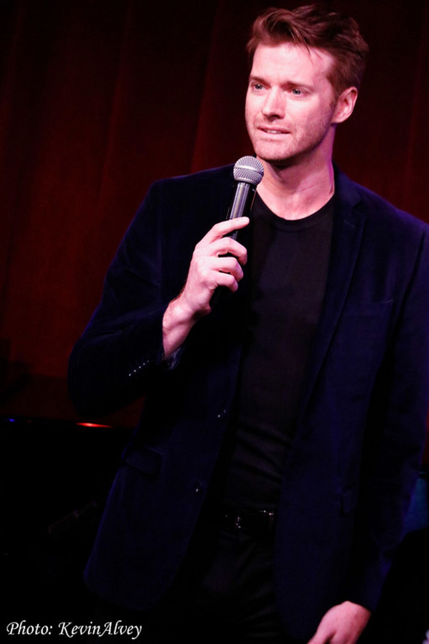 Photos: Mark MacKillop Brings DUETS To Birdland  Image