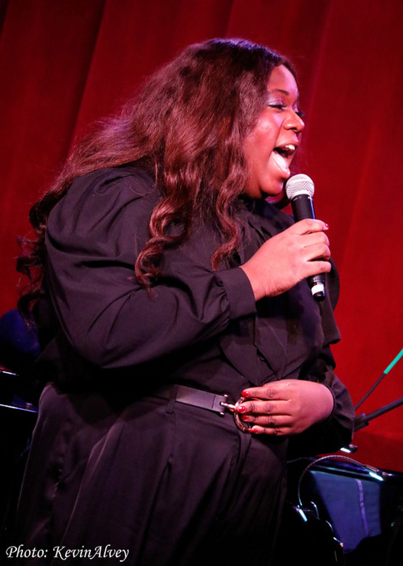 Photos: Mark MacKillop Brings DUETS To Birdland  Image