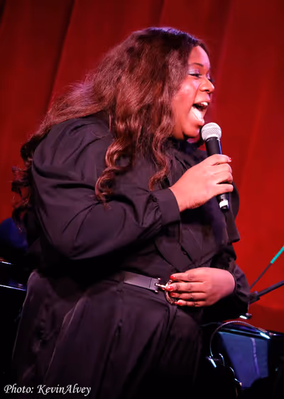 Alex Newell Photo