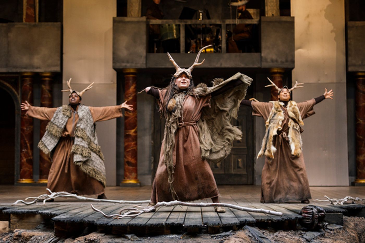 Photos: First Look at MACBETH at Shakespeare's Globe  Image