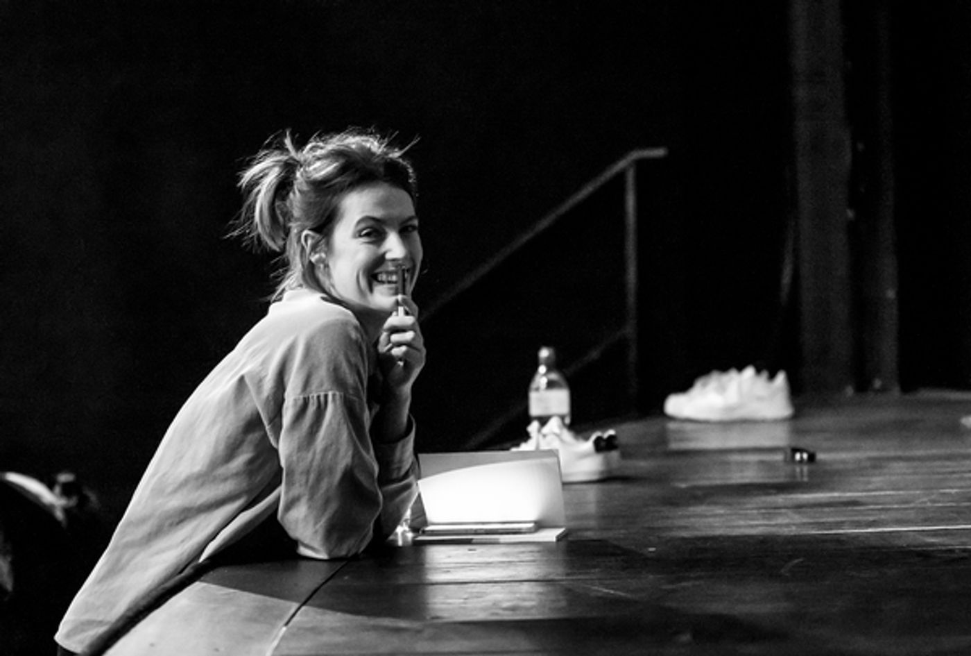 Photos: Go Inside Stunt Rehearsals for THE PLAY THAT GOES WRONG  Image