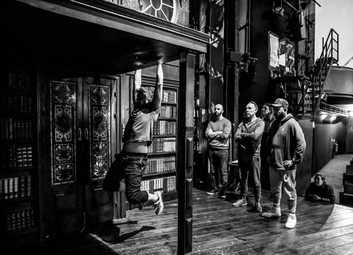 The Play That Goes Wrong Cast at Photos: Go Inside Stunt Rehearsals for THE PLAY THAT GOES WRONG