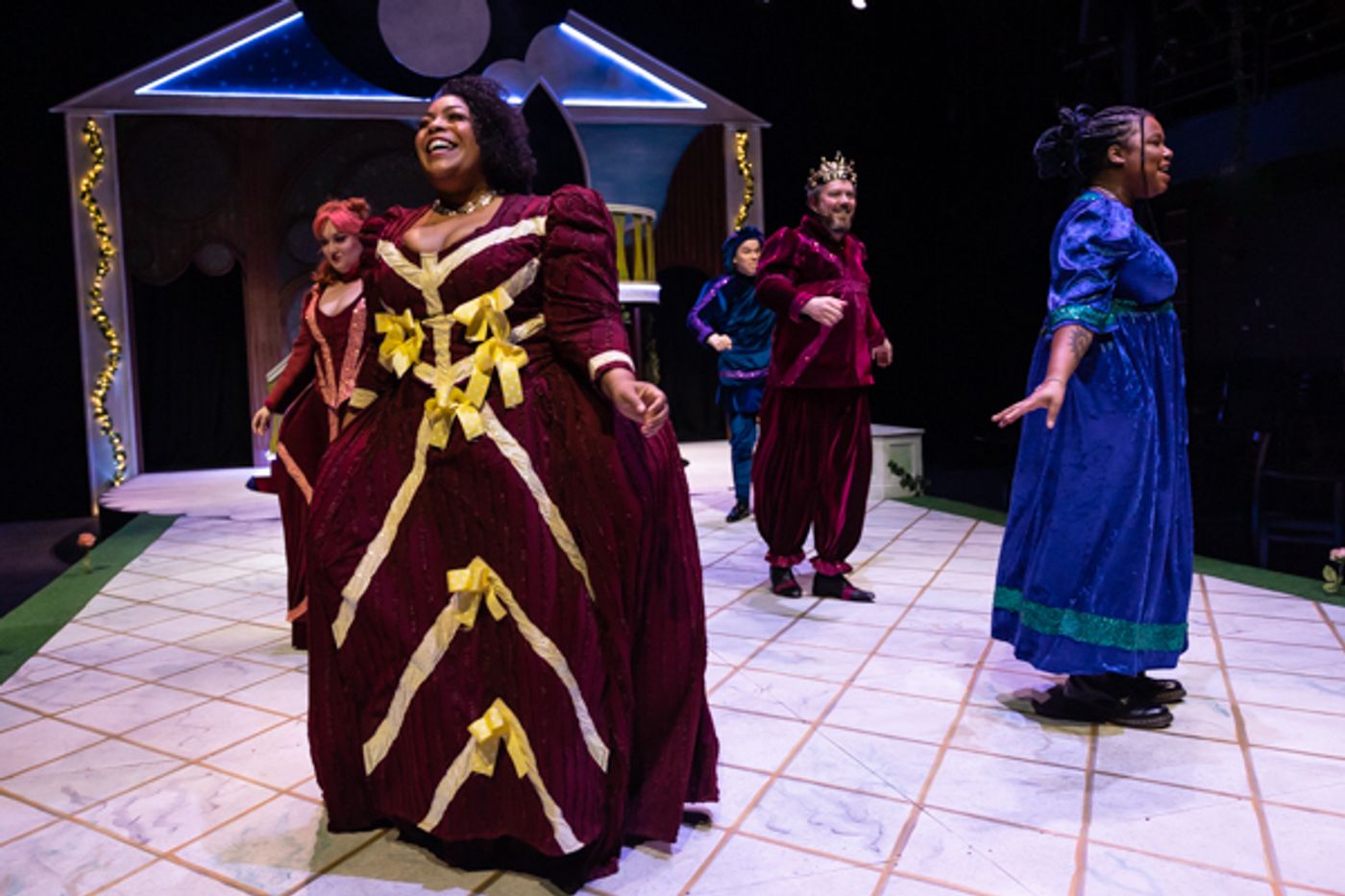 Photos: First look at CATCO's HEAD OVER HEELS  Image