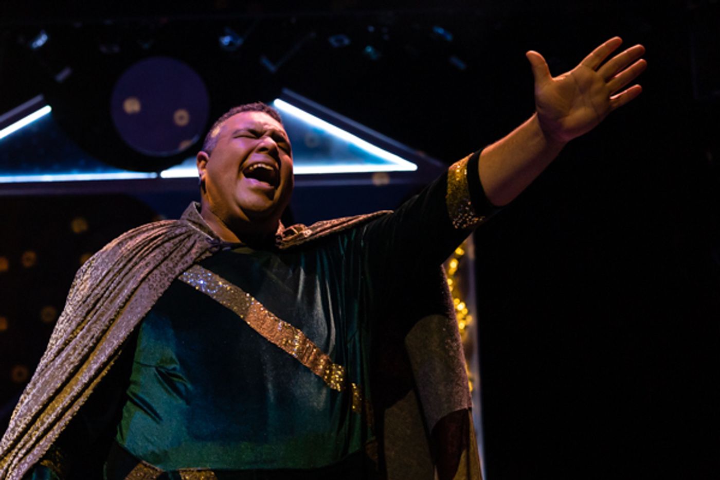 Photos: First look at CATCO's HEAD OVER HEELS  Image