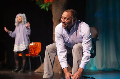 Chutes&Ladders (Dorian Lockett*, right) connects across cyberspace with Orangutan (Sa Photo
