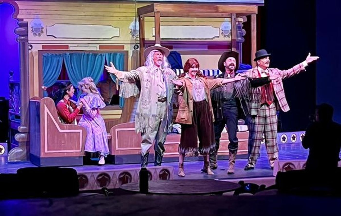 Review: ANNIE GET YOUR GUN at Desert Theatricals At Rancho Mirage Amphitheater  Image