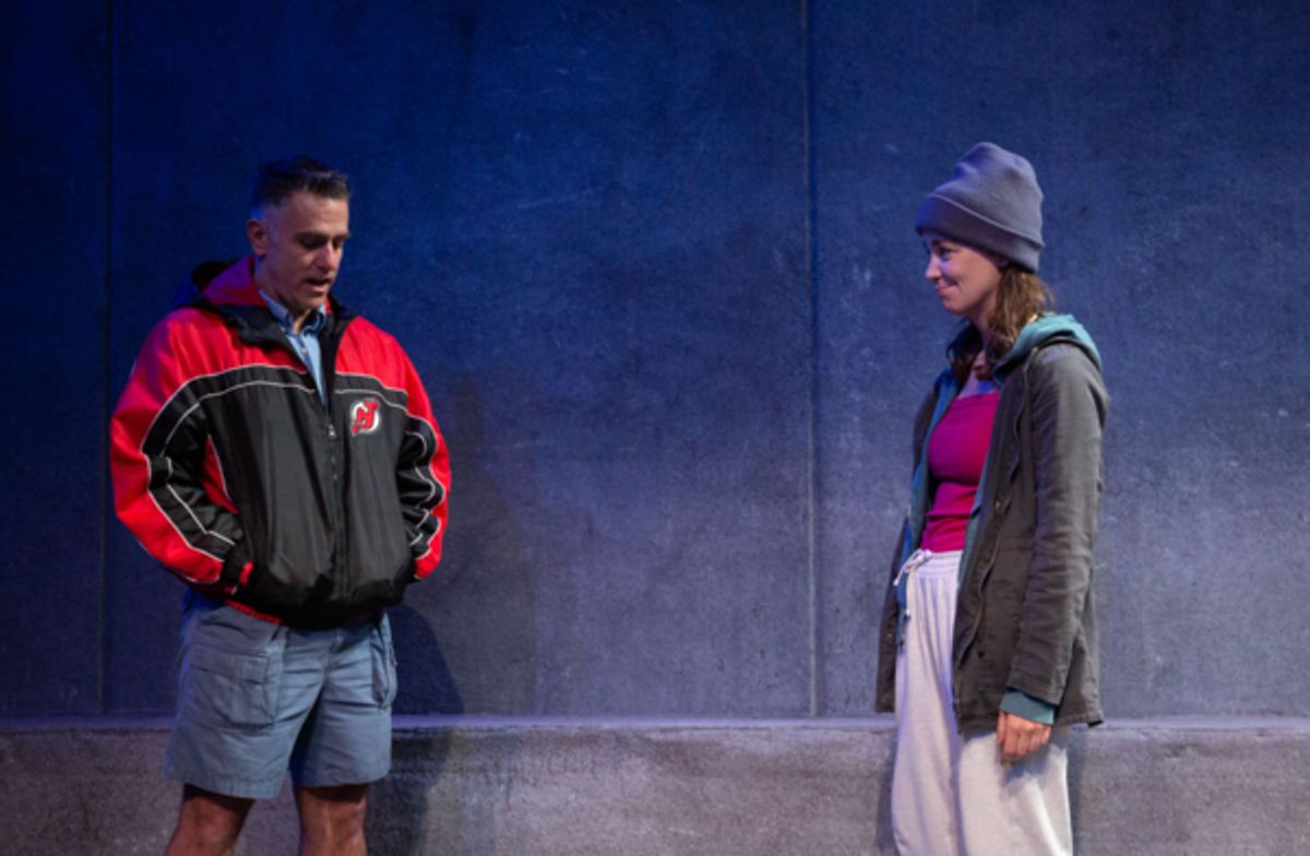 Steve Kidd (Tommy), Donnla Hughes (Darja)
 at 