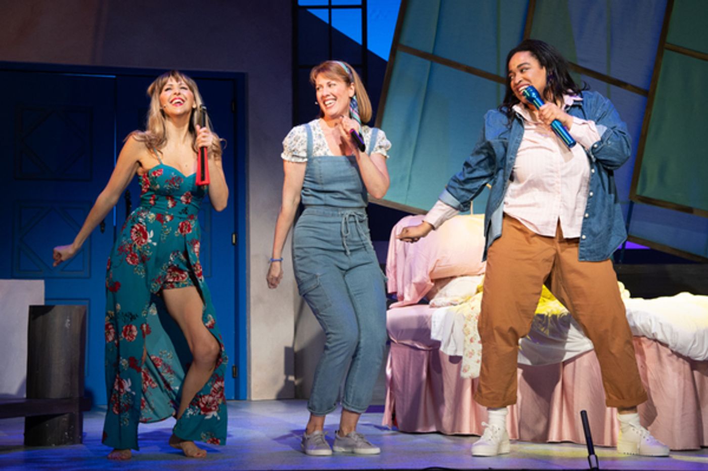 Photos: First Look at MAMMA MIA! at The Argyle Theatre  Image