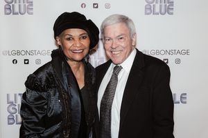 Broadway producers Willette and Manny Klausner Photo
