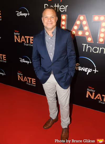 Norbert Leo Butz  Photo
