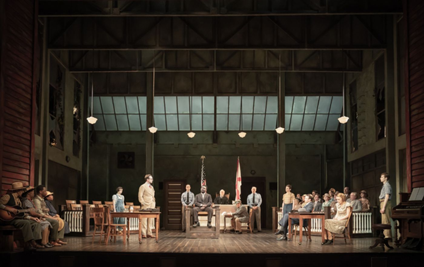 Photos: First Look at TO KILL A MOCKINGBIRD at London's Gielgud Theatre  Image