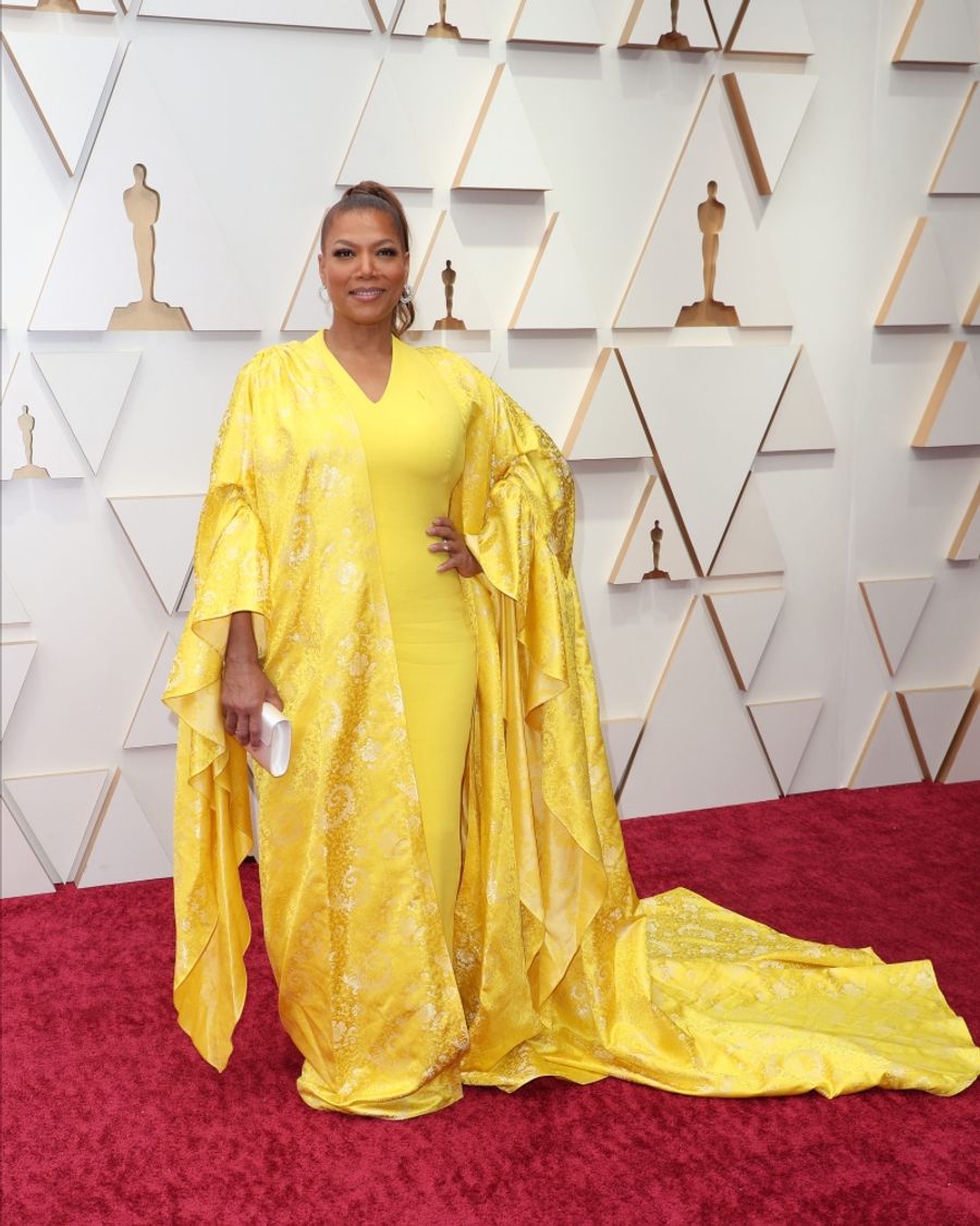 Photos: Ariana DeBose, Rita Moreno & More on the Red Carpet at the Oscars Image