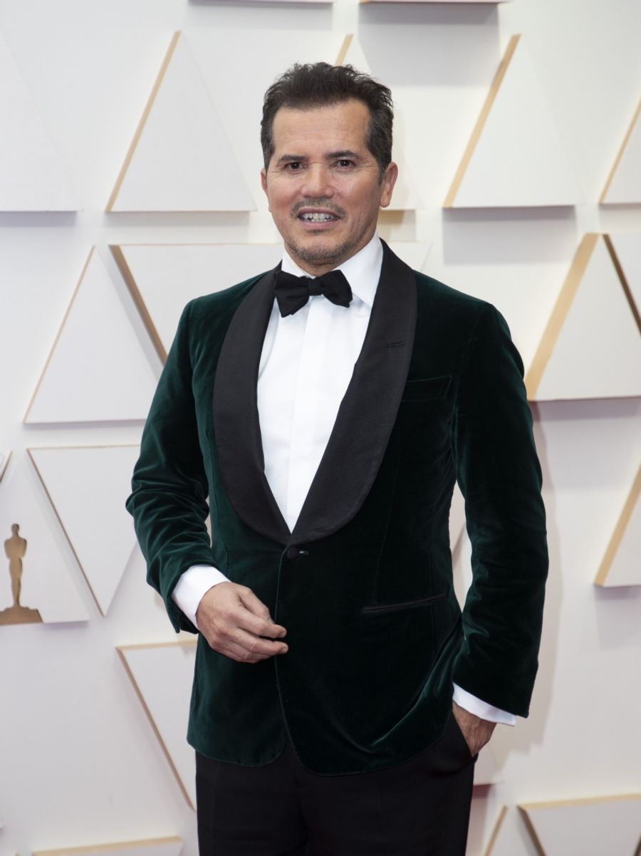 Photos: Ariana DeBose, Rita Moreno & More on the Red Carpet at the Oscars Image