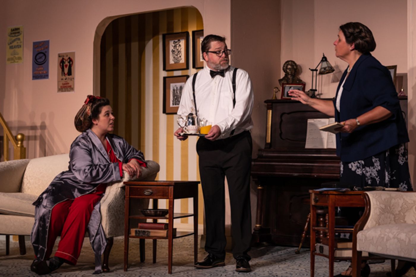 Photos: First look at Curtain Players' PRESENT LAUGHTER Photos: First look at Curtain Players' PRESENT LAUGHTER Image
