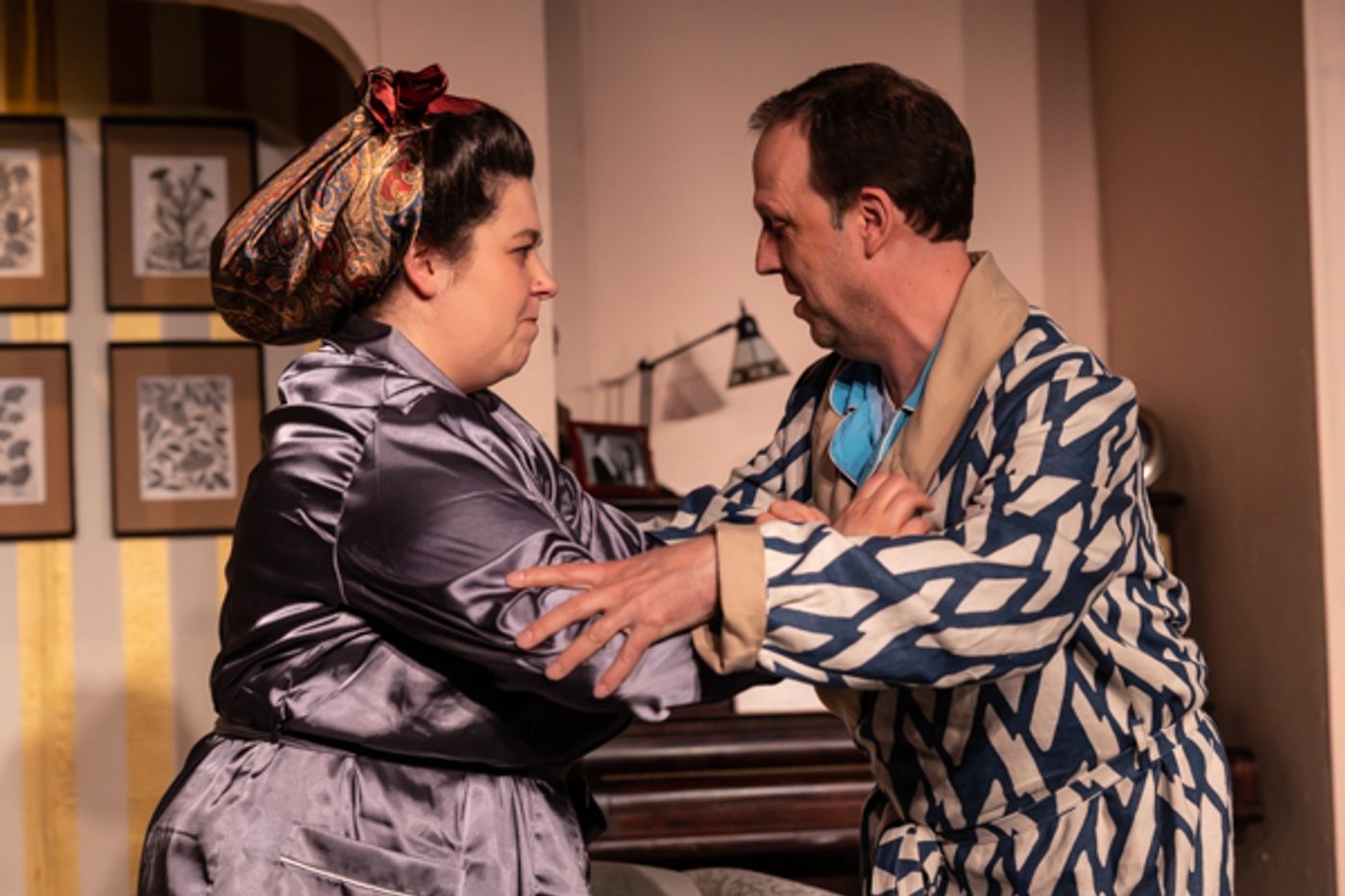 Photos: First look at Curtain Players' PRESENT LAUGHTER Photos: First look at Curtain Players' PRESENT LAUGHTER Image
