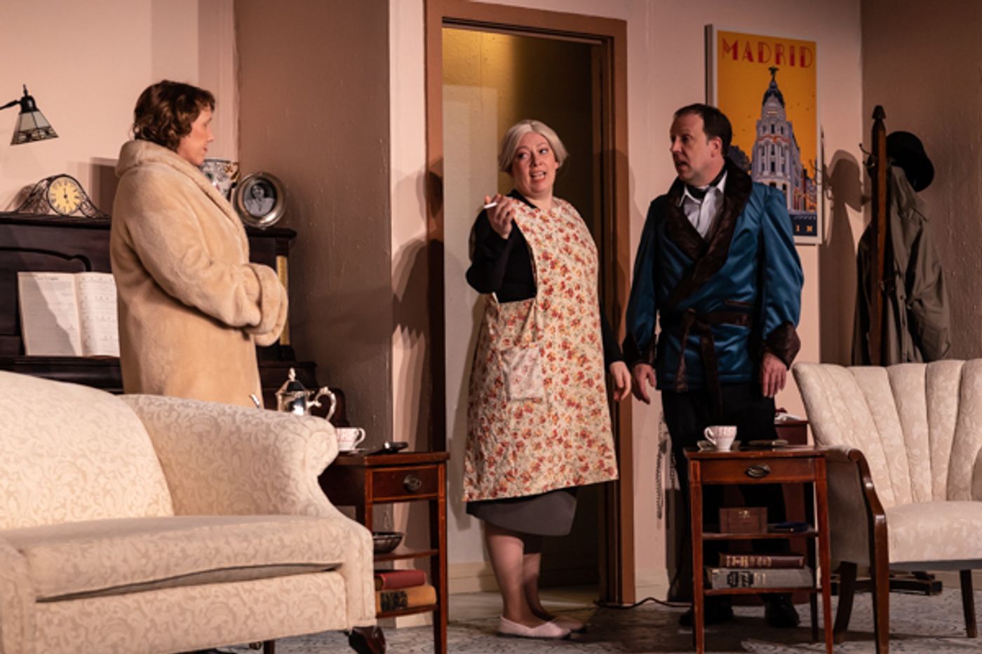 Photos: First look at Curtain Players' PRESENT LAUGHTER Photos: First look at Curtain Players' PRESENT LAUGHTER Image
