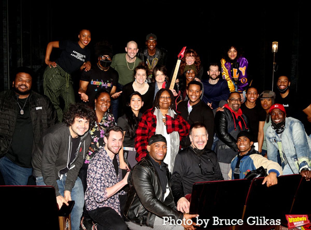 Craig Robinson and Whoopi Goldberg pose with The Cast of MJ at 