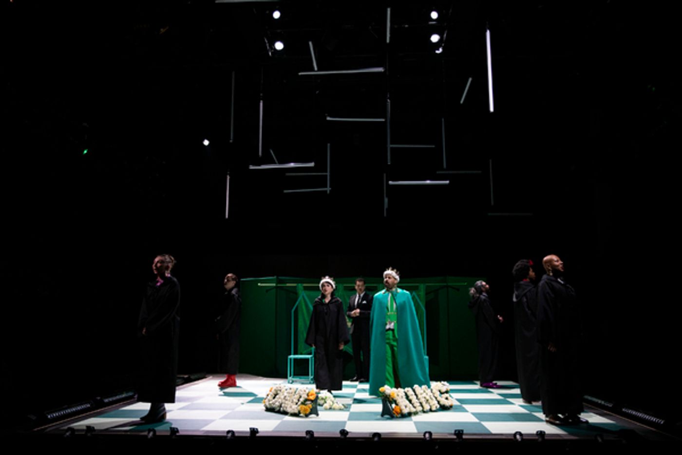 Photos: First Look at Jude Christian and Tinuke Craig's Retelling of HAMLET  Image