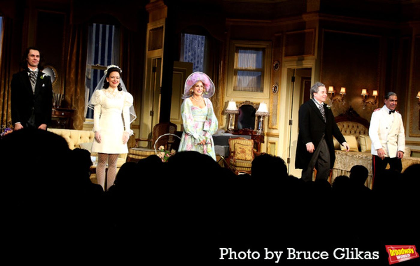 Photos: Sarah Jessica Parker & Matthew Broderick Take Opening Night Bows in PLAZA SUITE  Image