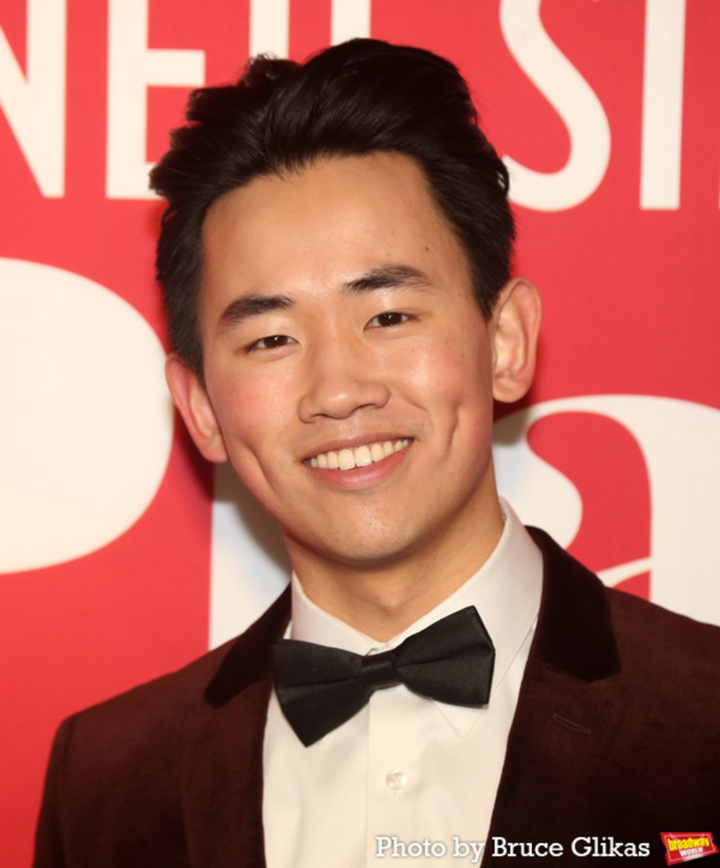 Photos: PLAZA SUITE Company Walks the Red Carpet on Opening Night Photos: PLAZA SUITE Company Walks the Red Carpet on Opening Night Image