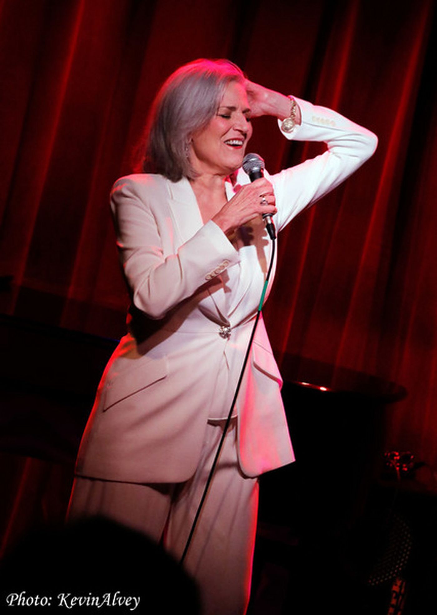 Photos: Karen Mason Razzle Dazzles At Birdland  Image