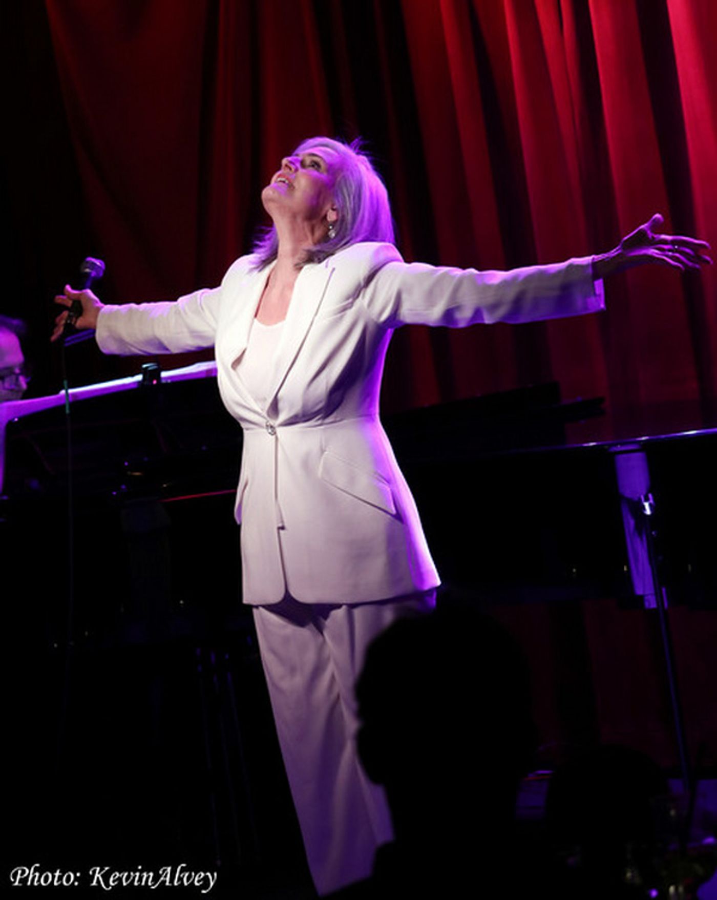 Photos: Karen Mason Razzle Dazzles At Birdland  Image