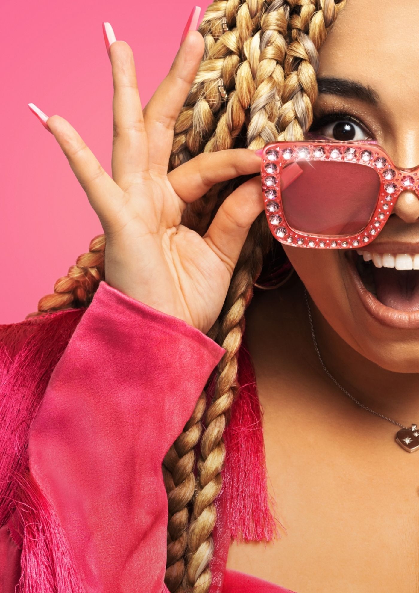 Photo: First Look At Courtney Bowman As Elle Woods; Full Cast Announced For LEGALLY BLONDE at Regent's Park Open Air Theatre Photo: First Look At Courtney Bowman As Elle Woods; Full Cast Announced For LEGALLY BLONDE at Regent's Park Open Air Theatre Image