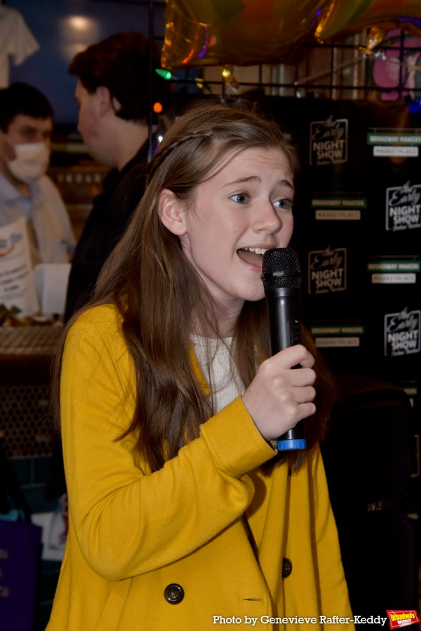 Photos: The Early Night Show with Josh Turchin at the Broadway Marketplace  Image