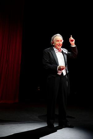 Chip Zien
@ BroadwayWorld Chip Zien
Photo