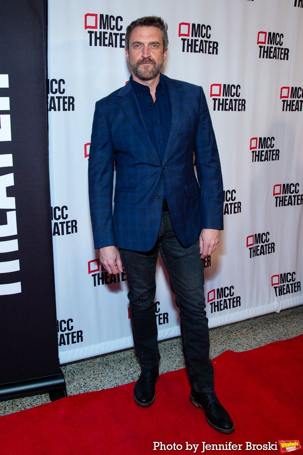 Raul Esparza Photo
