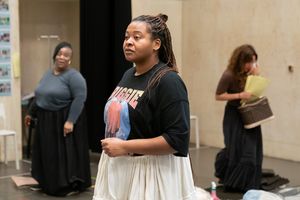 Llewella Gideon, Kayla Meikle and Esther Smith @ BroadwayWorld Llewella Gideon, Kayla Meikle and Esther Smith Photo