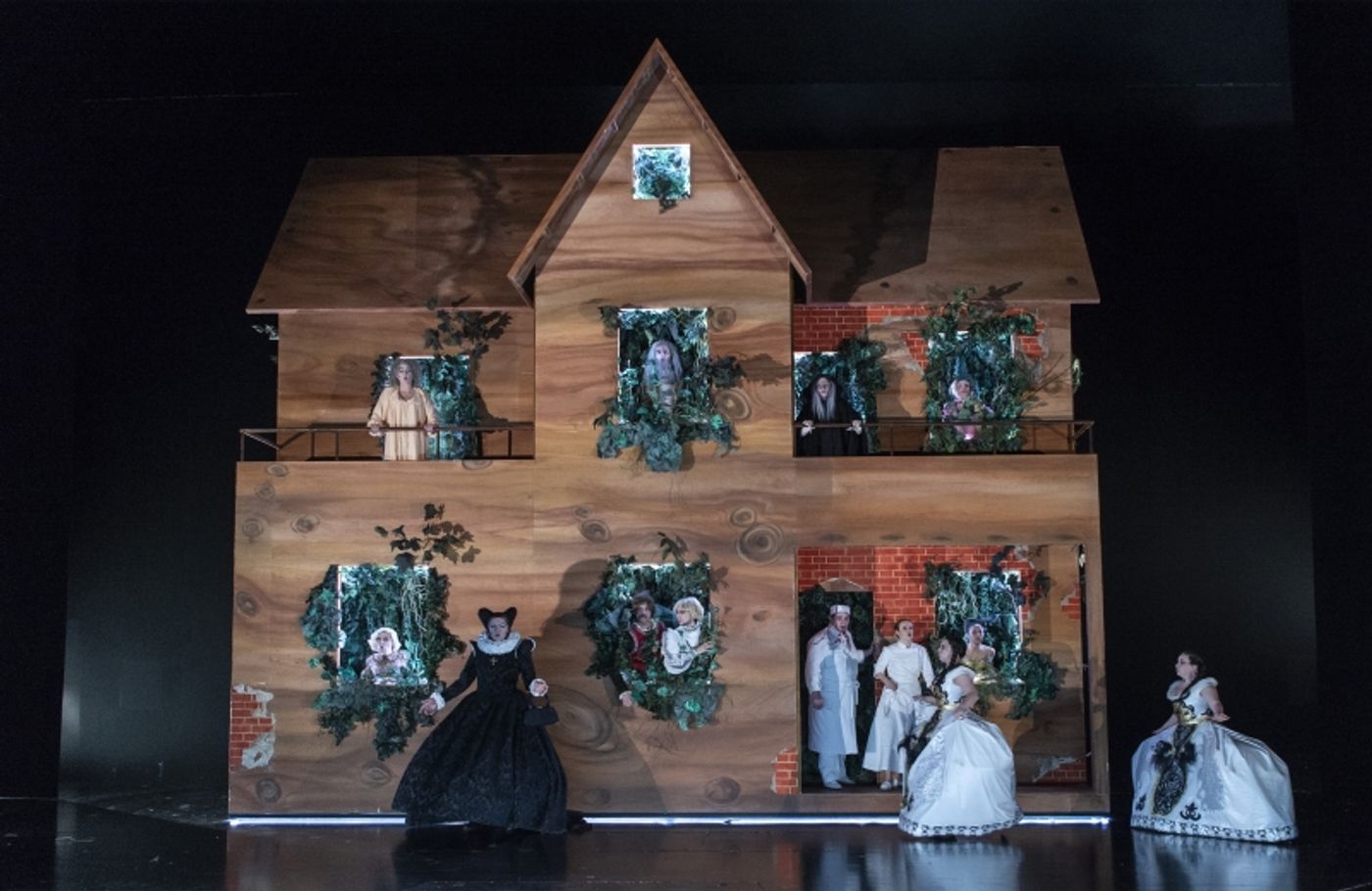 Review: INTO THE WOODS at Det Norske Teatret – Not Totally Happily Ever After  Image