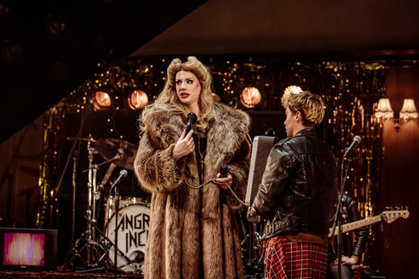 Photos: First Look at Divina De Campo and More in HEDWIG AND THE ANGRY INCH  Image