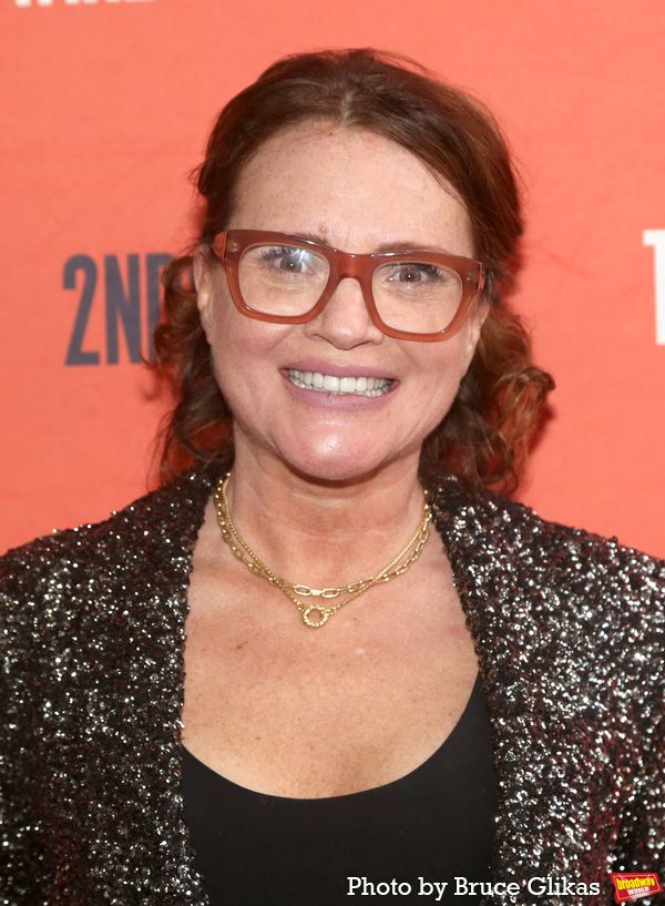 Jennifer Laura Thompson Photo