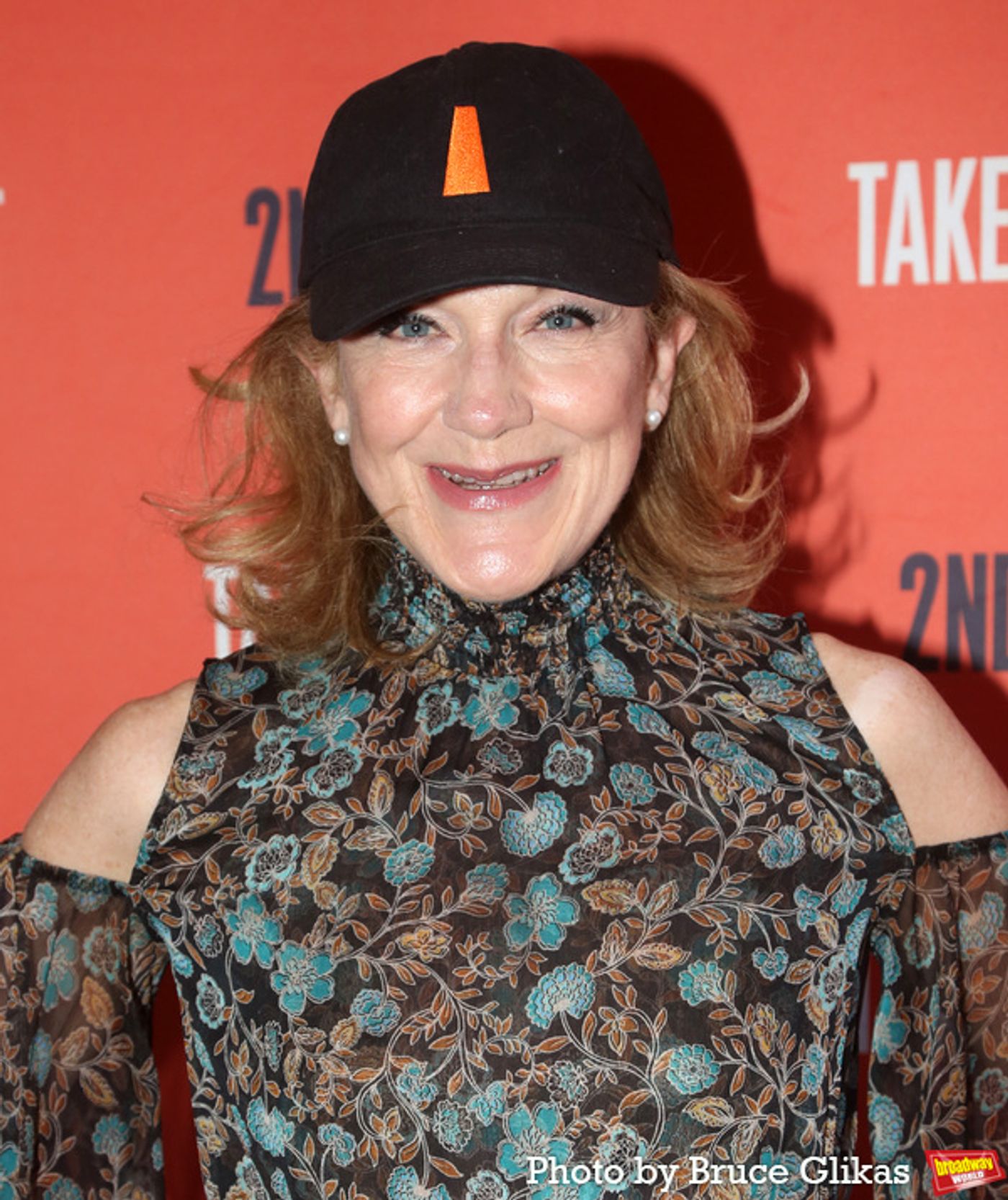 Photos: Stars Arrive on the Red Carpet at TAKE ME OUT Opening Night  Image