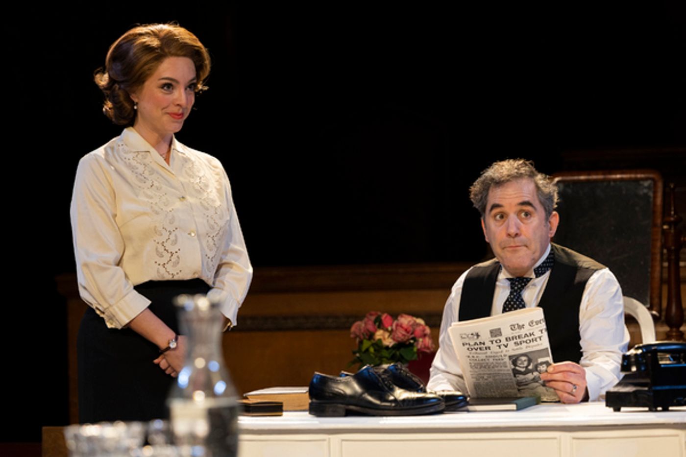 Photos: Check Out All New Photos From WITNESS FOR THE PROSECUTION at London's County Hall  Image