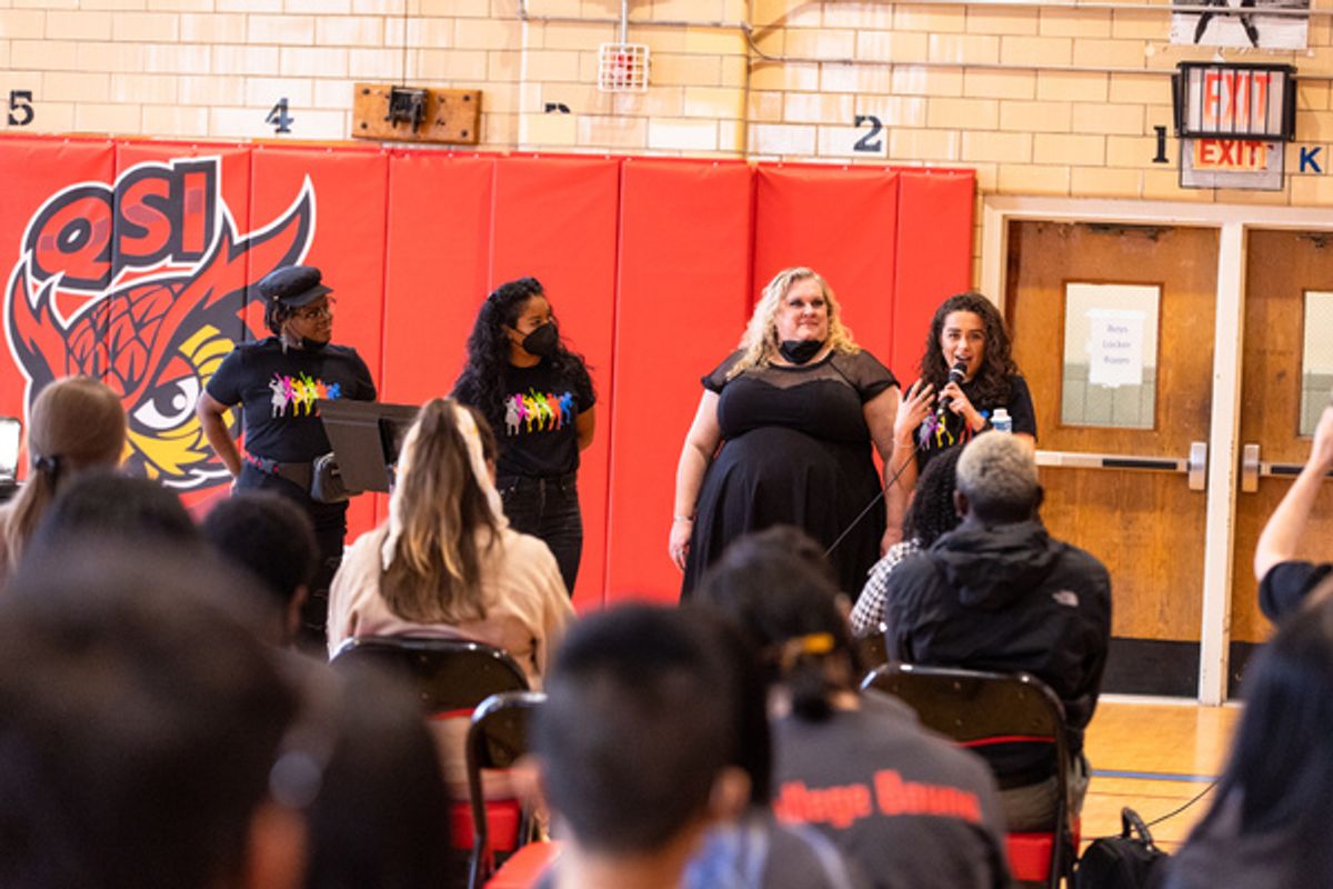 Keirsten Nicole Hodgens (SIX cast member) Nicole Kyoung-Mi Lambert (SIX cast member), Julia Schade (SIX
Musical Director/Conductor/Keyboard), Hana Stewart (SIX cast member) at 